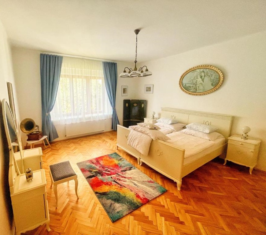 First Republic Apartment - Strahov